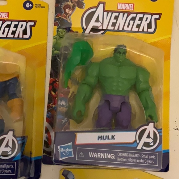 Marvel Avengers Action Figure Set - Thanos, Hulk, Black Panther, Thor - Picture 5 of 5